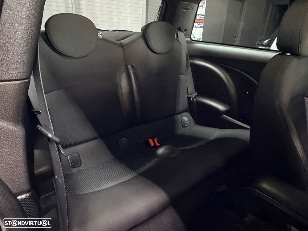 MINI 3 Portas Cooper S - 33