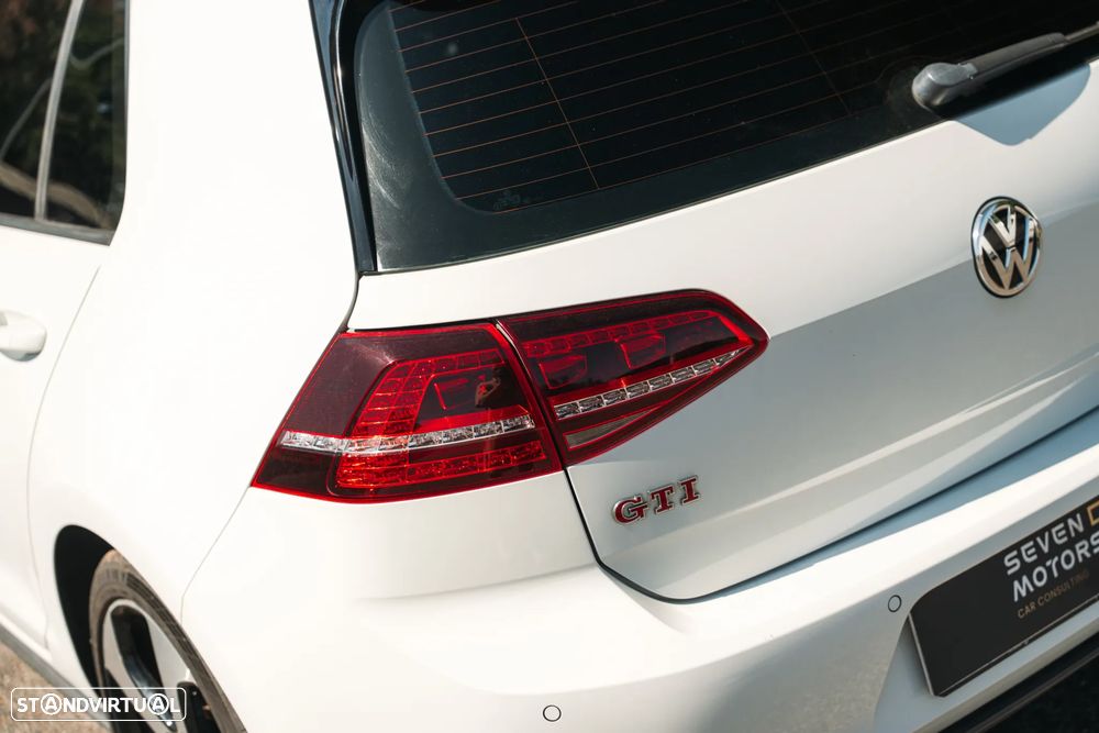 VW Golf 2.0 TSi GTi DSG Performance - 18