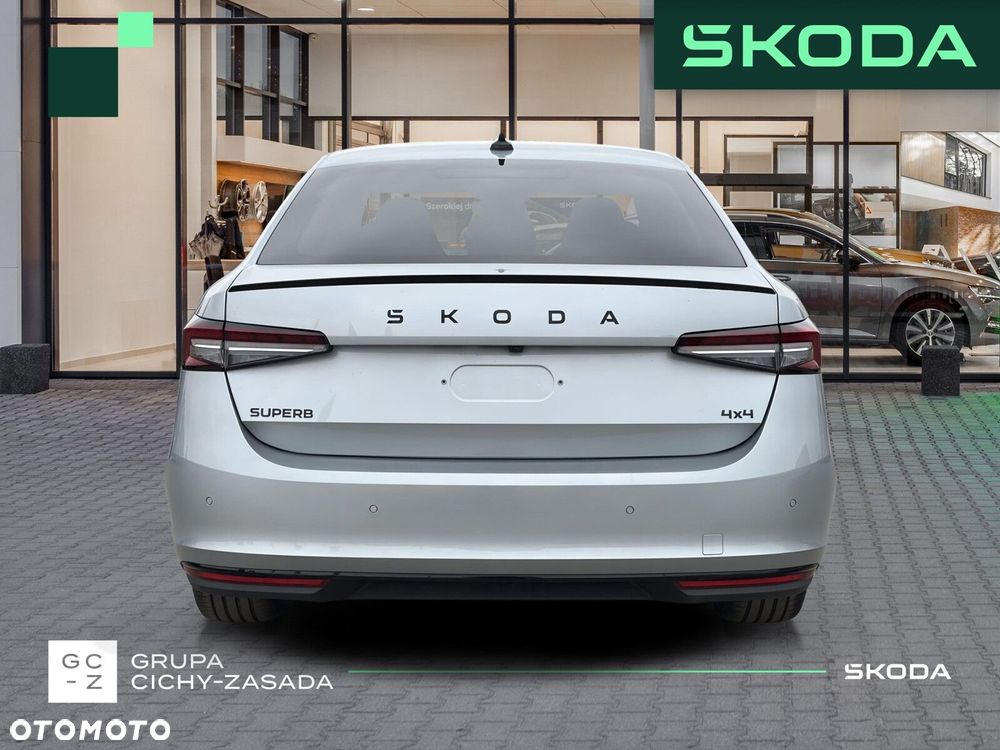 Skoda Superb 2.0 TDI SCR 4x4 Sportline DSG - 5
