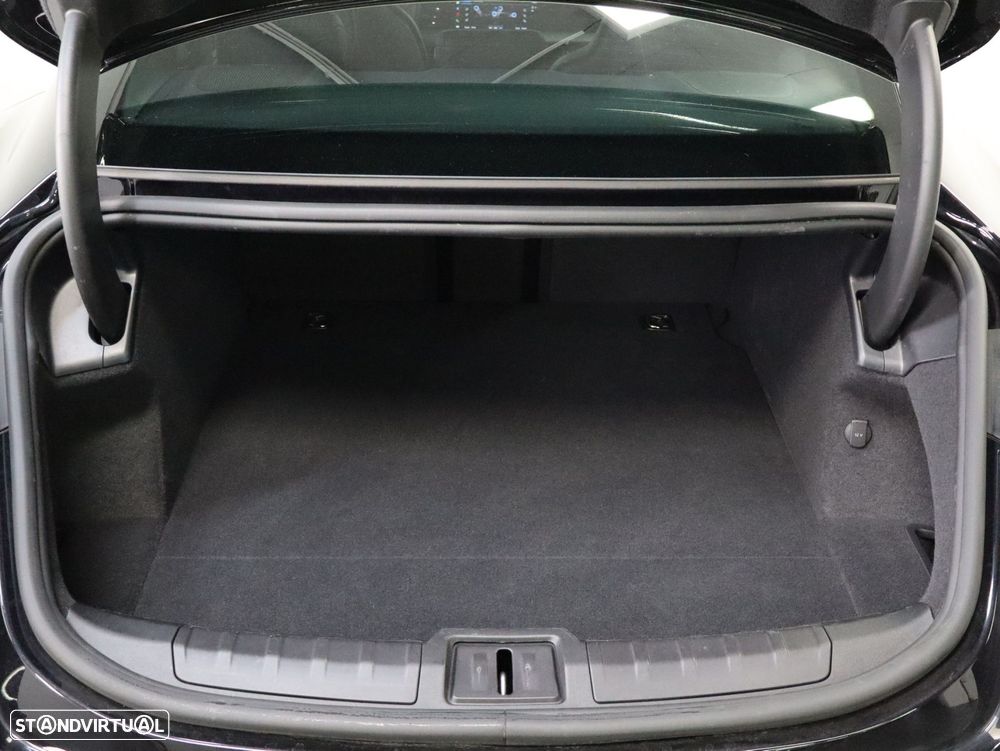 Porsche Taycan Standard - 27