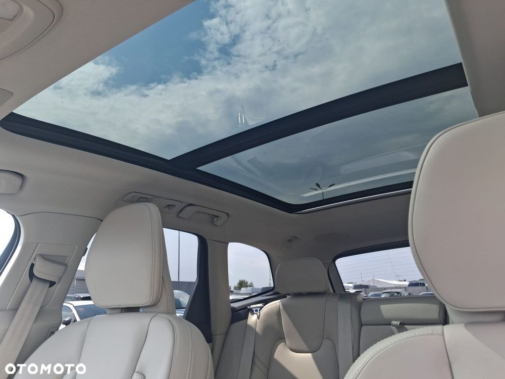 Volvo XC 60 - 22