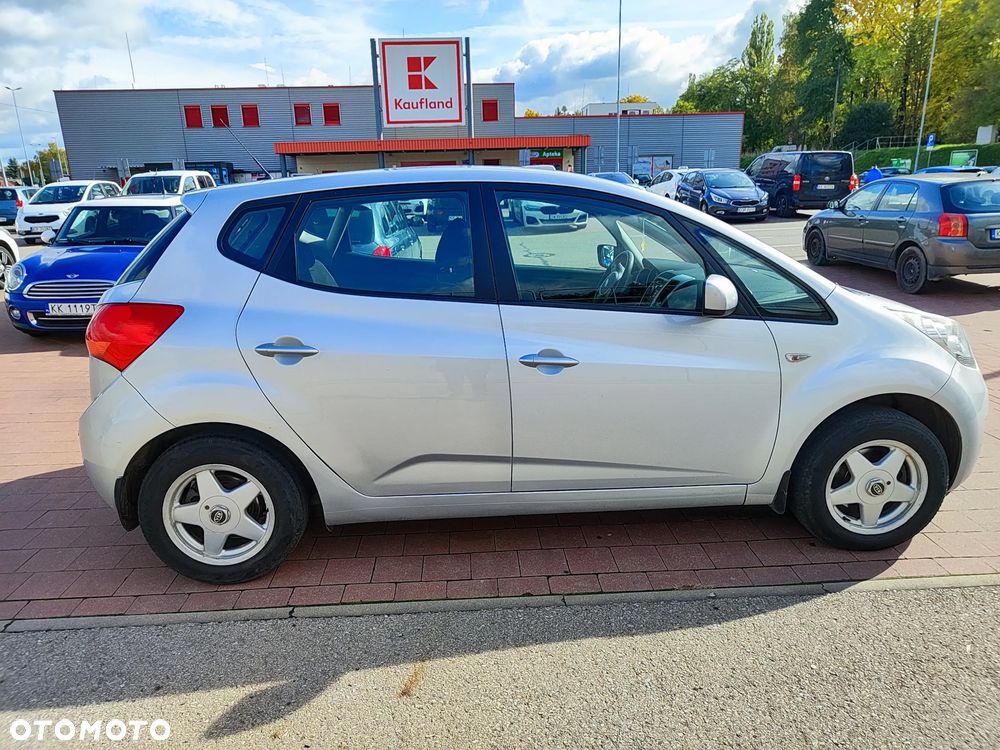 Kia Venga 1.4 L - 6