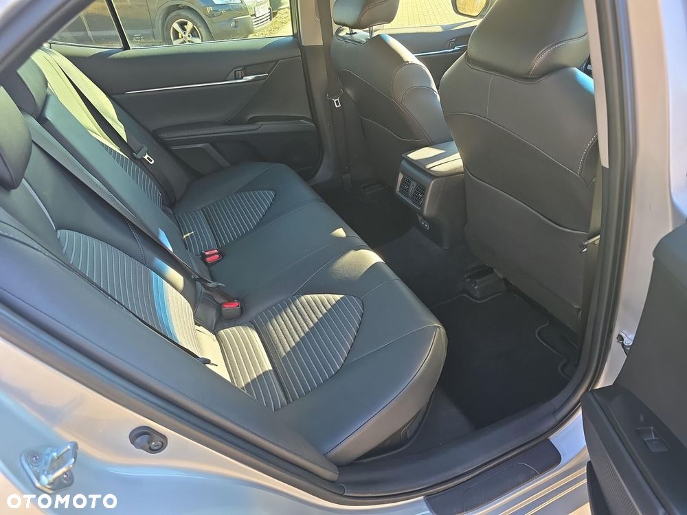 Toyota Camry 2.5 Hybrid Prestige CVT - 9