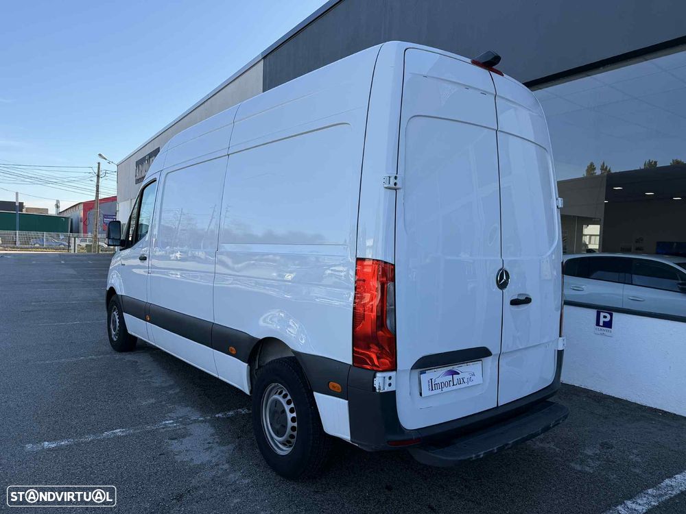 Mercedes-Benz E-SPRINTER - 2