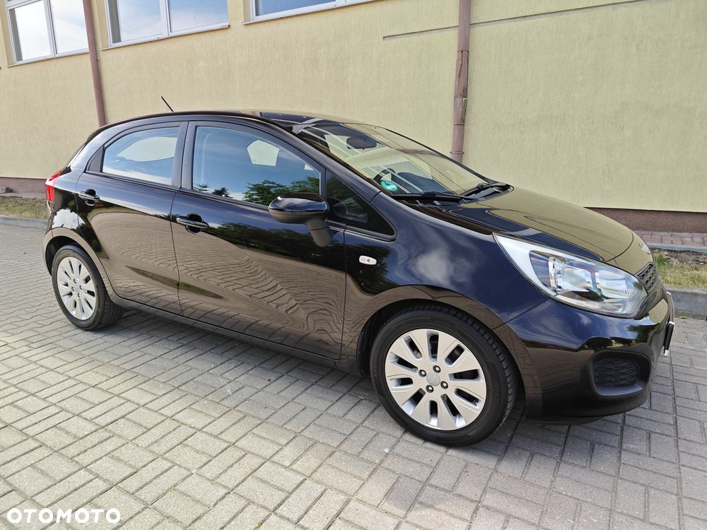 Kia Rio 1.4 Edition 7 - 13