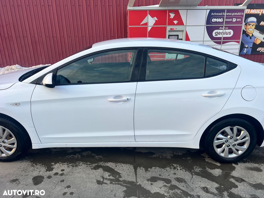 Hyundai Elantra 1.6 MPi Exclusive - 6