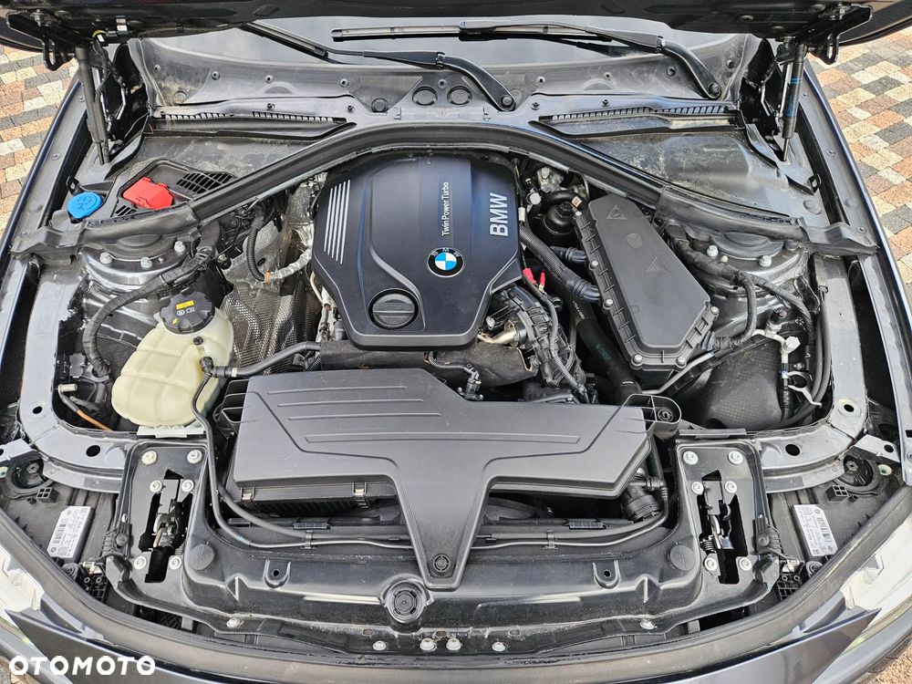 BMW Seria 3 - 34