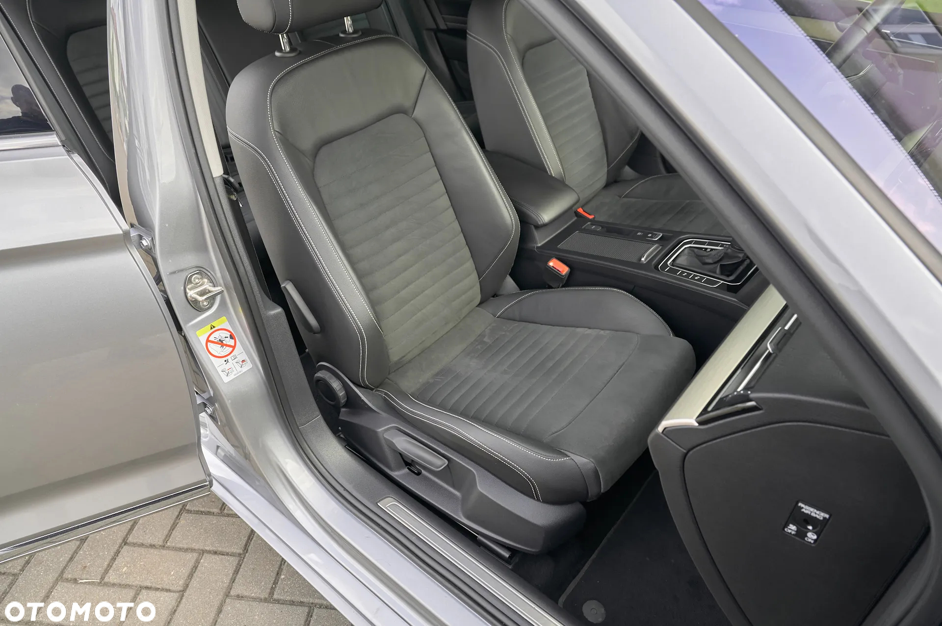 Volkswagen Passat 2.0 TDI EVO Elegance DSG - 27