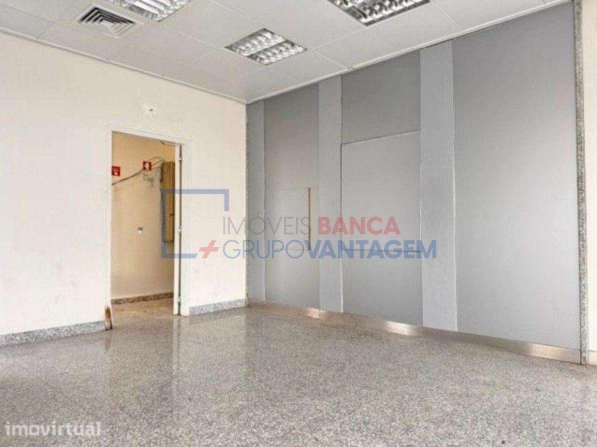 Loja na Ramada, Odivelas - Grande imagem: 2/10