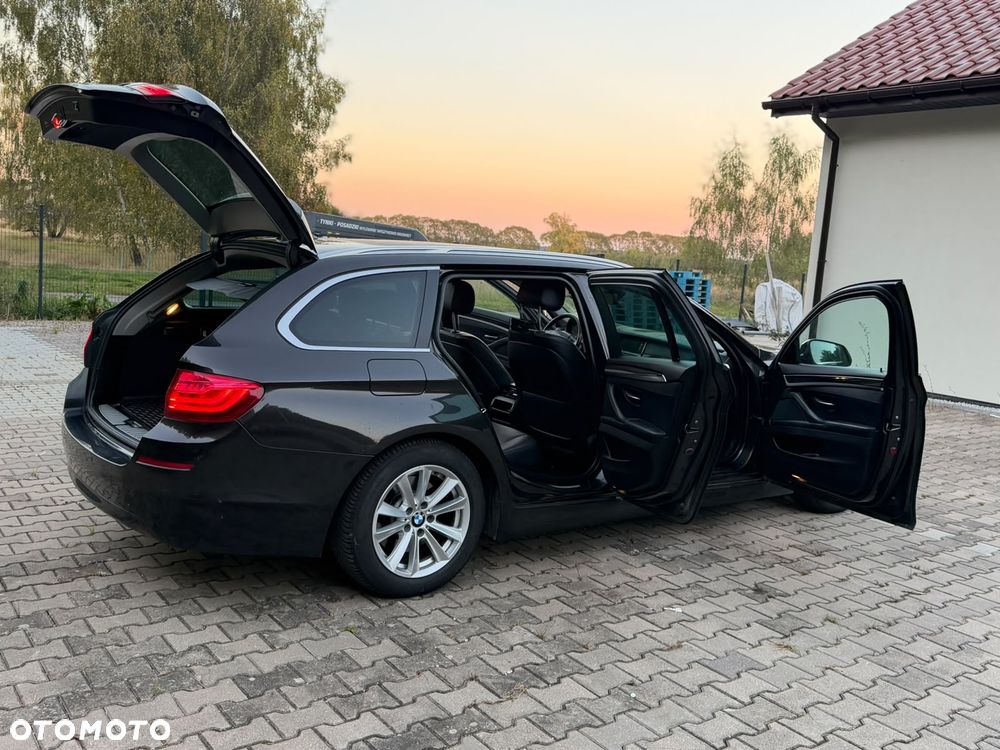 BMW Seria 5 520d Luxury Line - 28