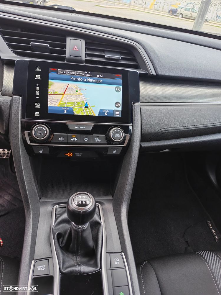 Honda Civic 1.0 i-VTEC Elegance CVT Navi - 3