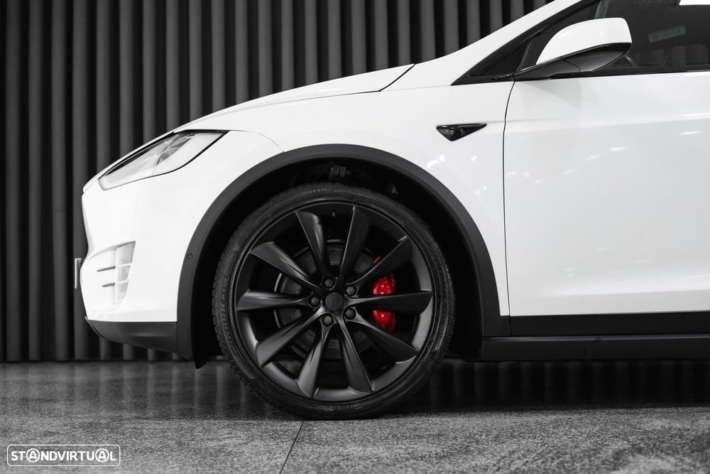 Tesla Model X Ludicrous Performance - 10