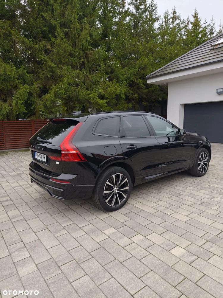 Volvo XC 60 T6 Plug-In Hybrid AWD Plus Dark - 3