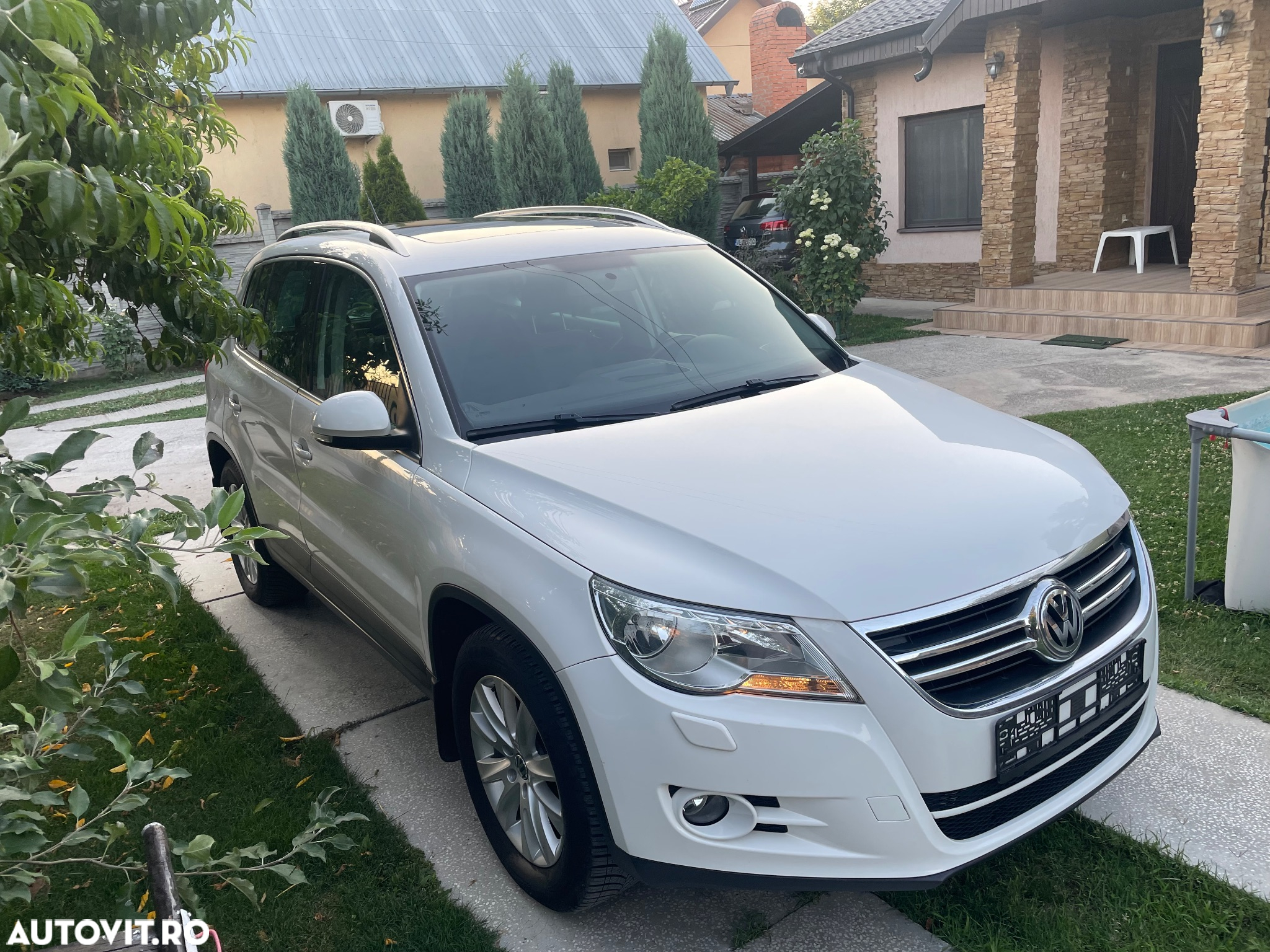 Volkswagen Tiguan - 14