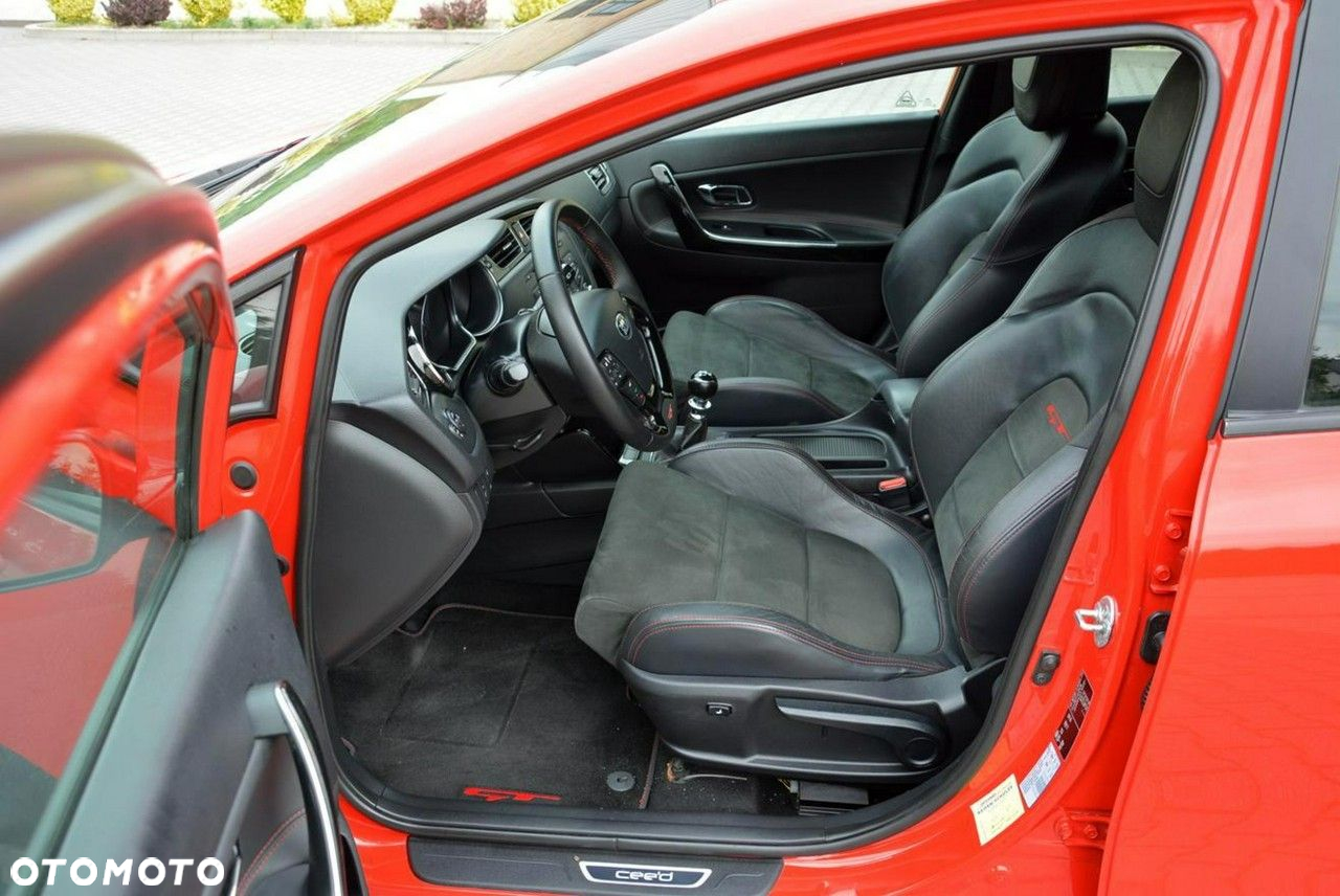 Kia Ceed Cee'd 1.6 T-GDI GT - 15