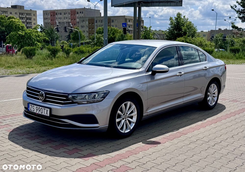 Volkswagen Passat 1.5 TSI EVO Business DSG - 1