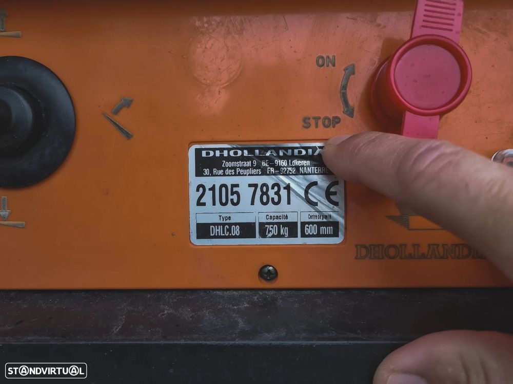 Renault RENAULT MASTER III VAN 2.3 DCI 165 PLATAFORMA ELEVATORIA - 29