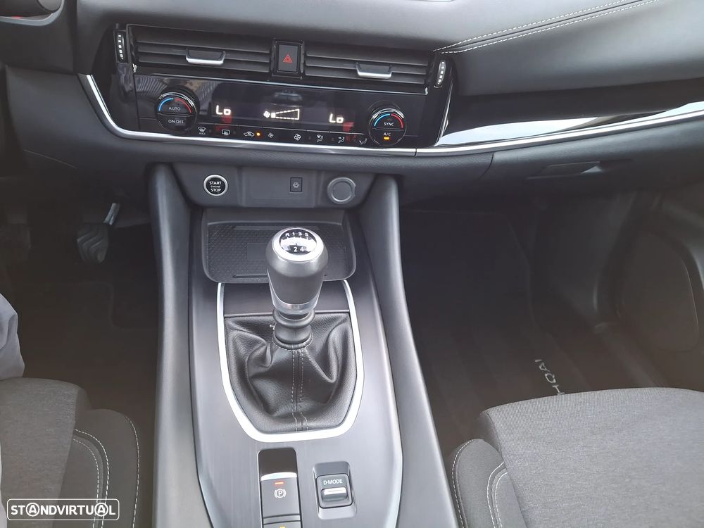 Nissan Qashqai 1.3 DIG-T N-Connecta - 17