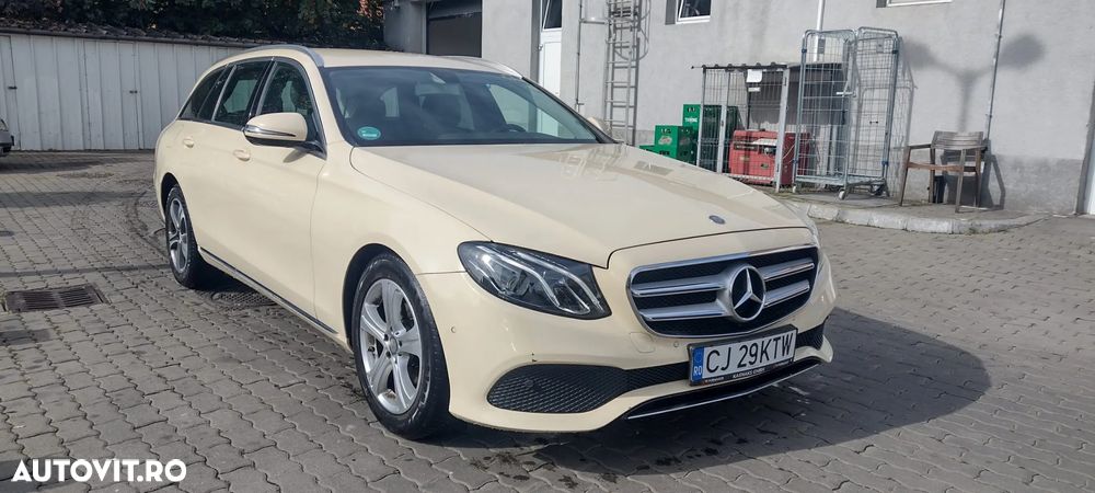 Mercedes-Benz E 200 d T 9G-TRONIC Avantgarde - 4
