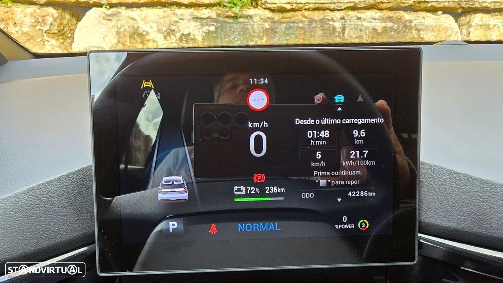 MG MG4 64 kWh Luxury - 18