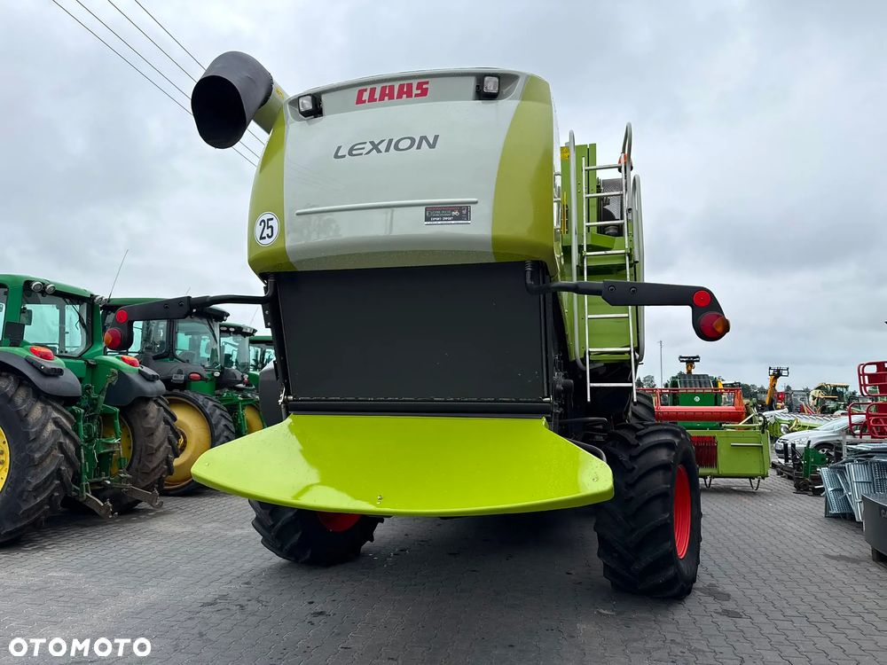 Claas LEXION 670 660  650 JOHN DEERE SERI T 670 - 19