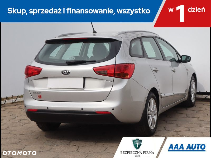 Kia Ceed - 6