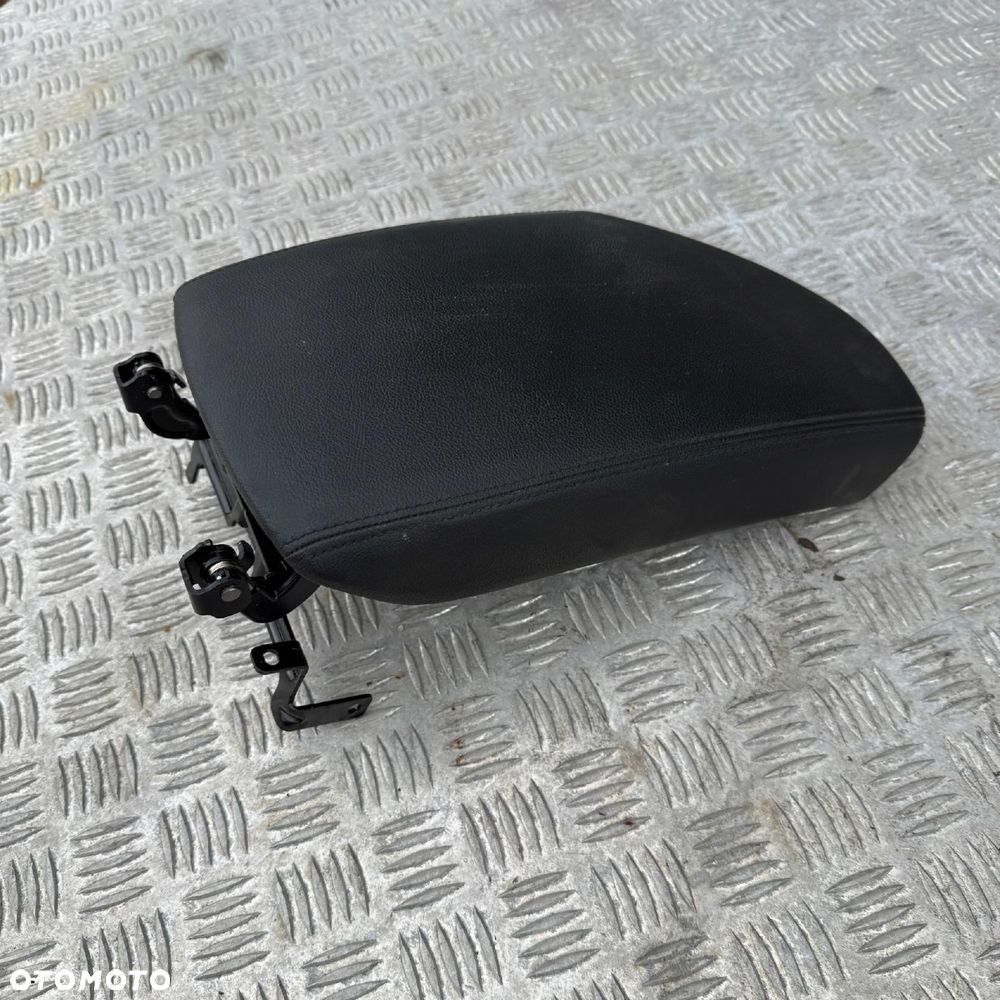 Podłokietnik Hyundai I40 - 3