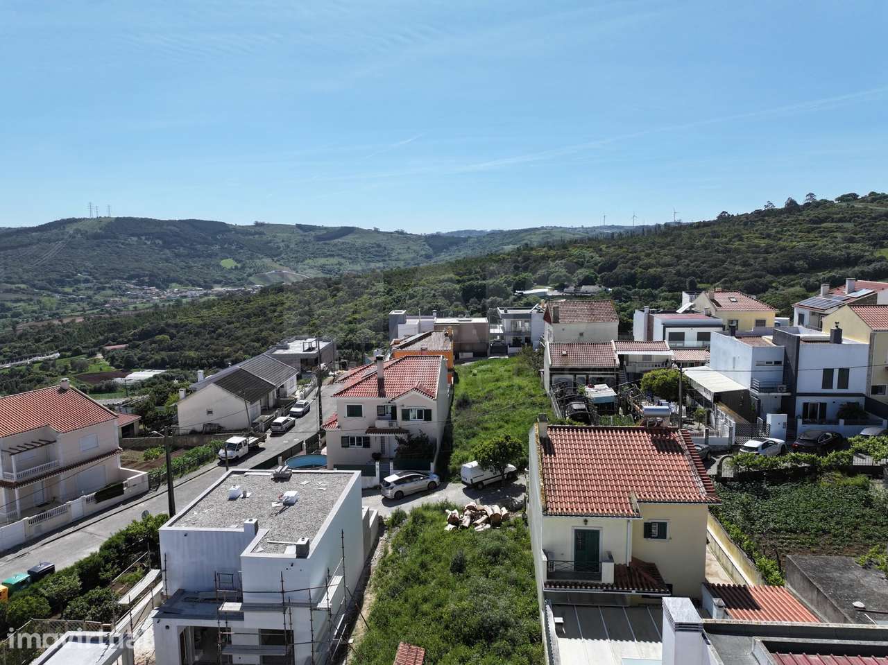 Lote Urbano com Proj. Aprovado para Moradia T3 c/ Cave, & Logra... - Grande imagem: 2/11