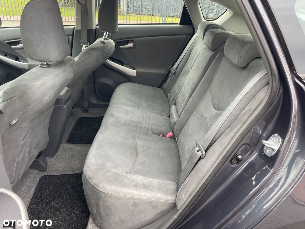 Toyota Prius 1.8 HSD Prestige - 15