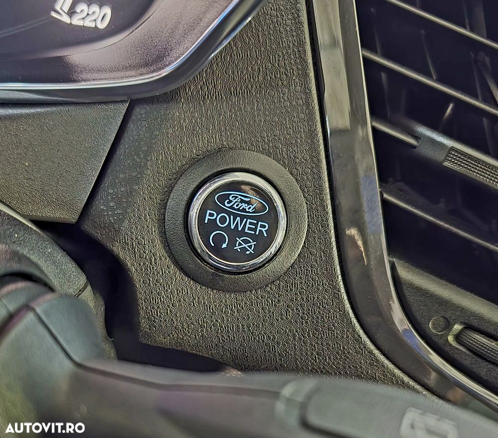 Ford Fiesta 1.5 TDCi ST-LINE - 33