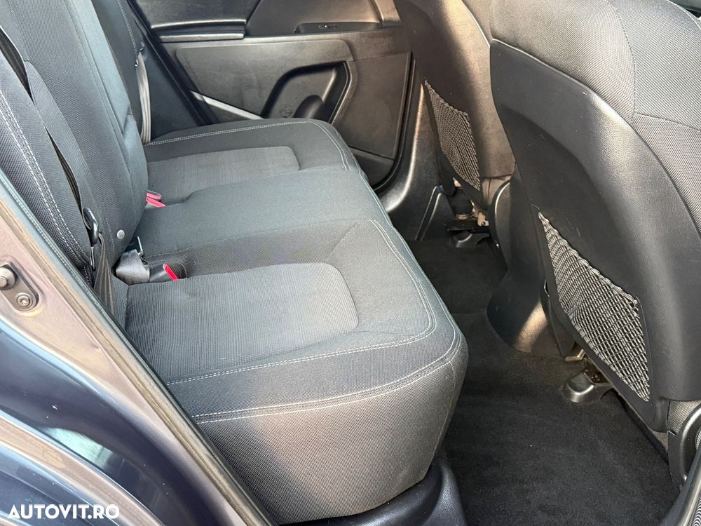 Kia Sportage - 14