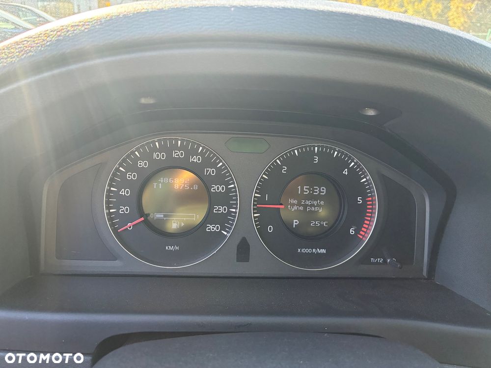 Volvo XC 70 D5 AWD Momentum - 23
