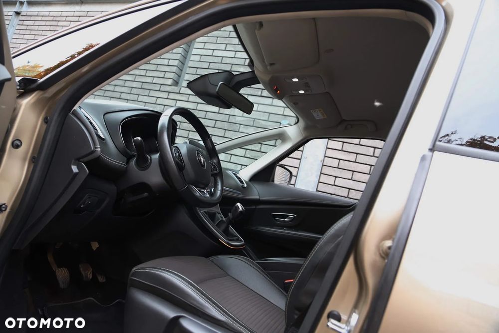 Renault Scenic ENERGY dCi 130 INTENS - 32