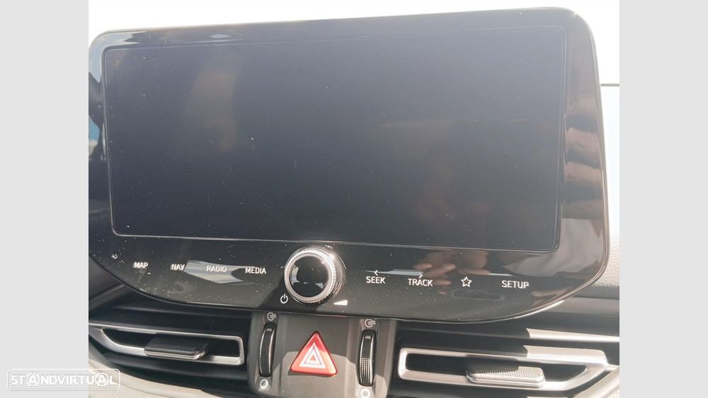 Hyundai i30 1.0 T-GDI Style Plus — fotografia 17