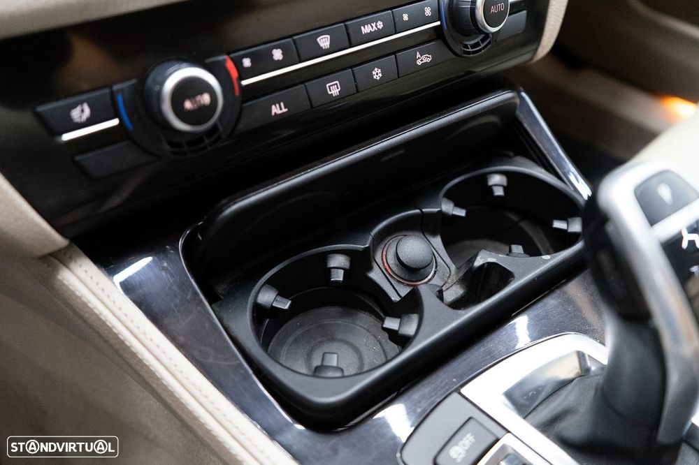 BMW 520 d Pack M Auto - 31