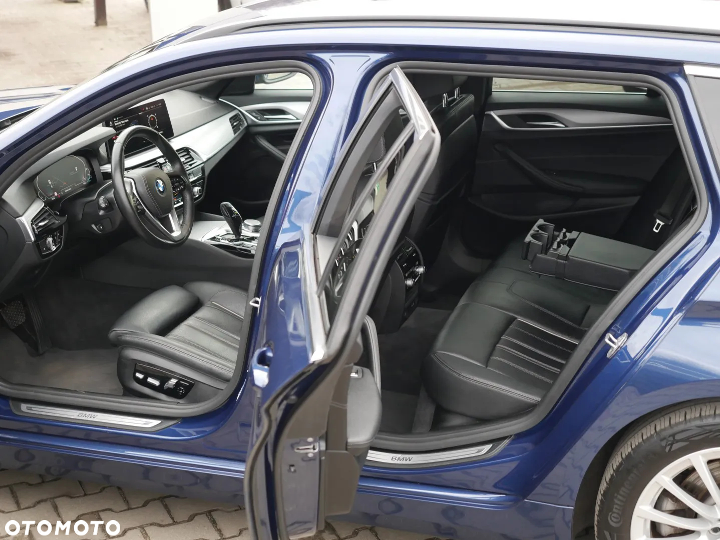 BMW Seria 5 530e - 24