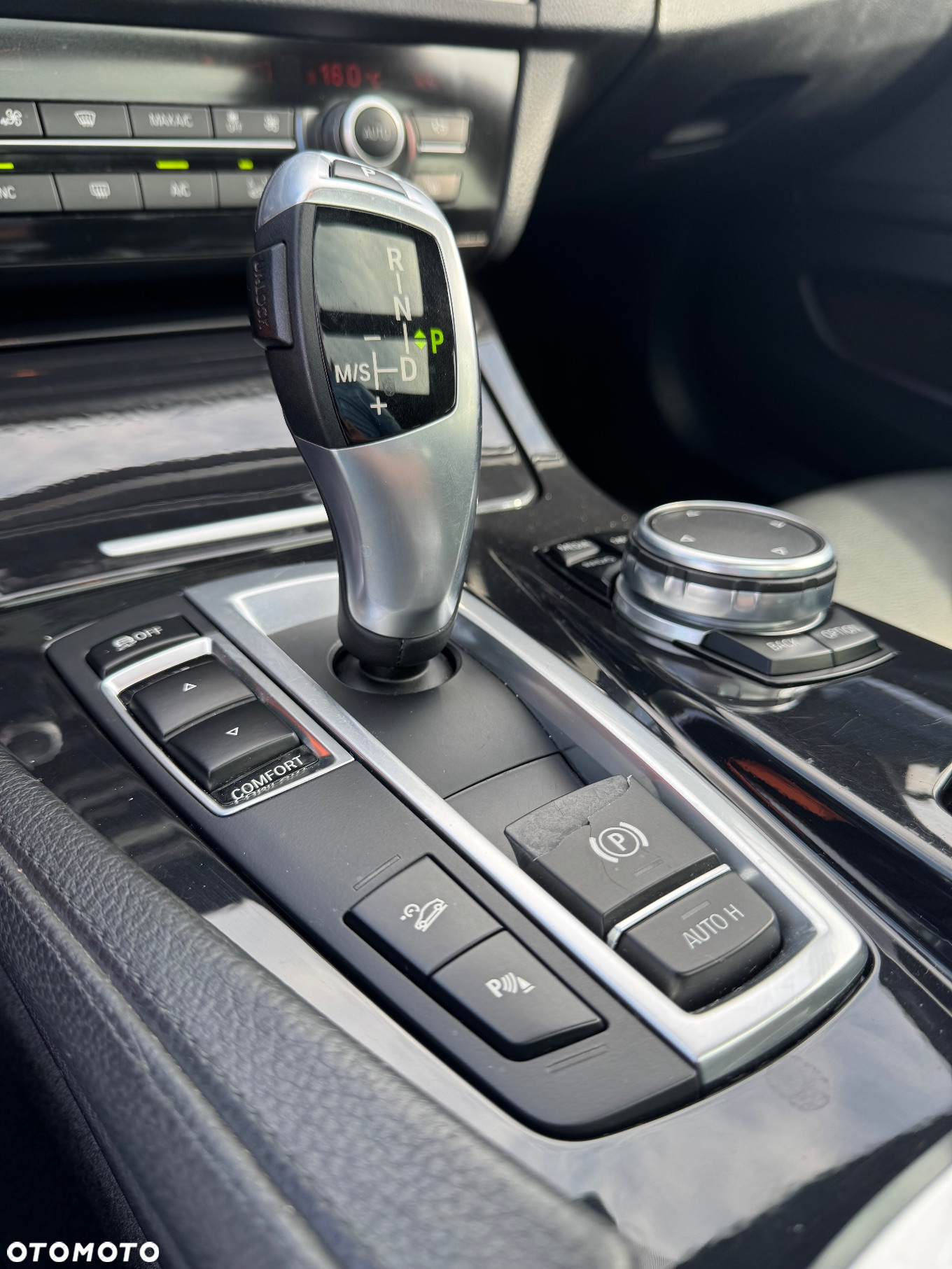 BMW Seria 5 520d xDrive - 36