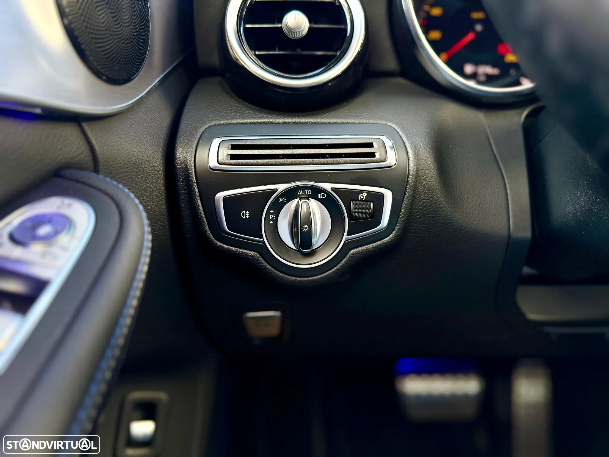 Mercedes-Benz C 300 de AMG Line - 18