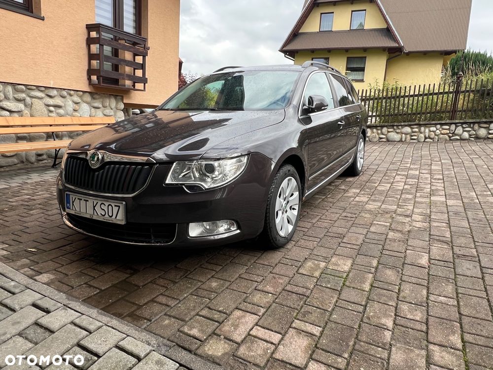Skoda Superb 2.0 TDI Ambition DSG - 29