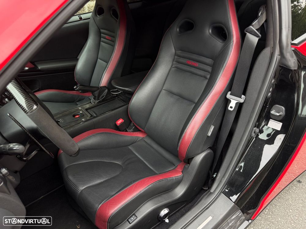 Nissan GT-R Black Edition - 12