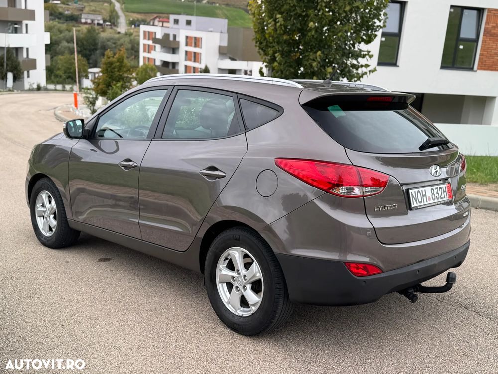 Hyundai ix35 2.0 CRDI High 4WD GLS Premium - 4