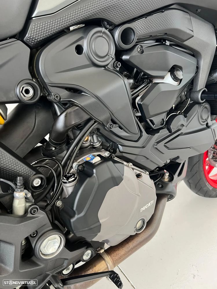 Ducati Monster 937 - 10