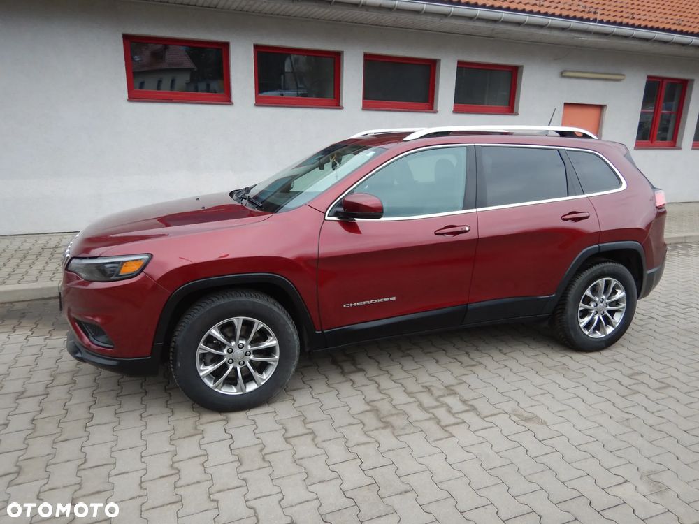 Jeep Cherokee - 10