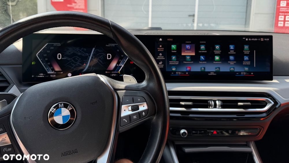 BMW Seria 3 318d mHEV - 14