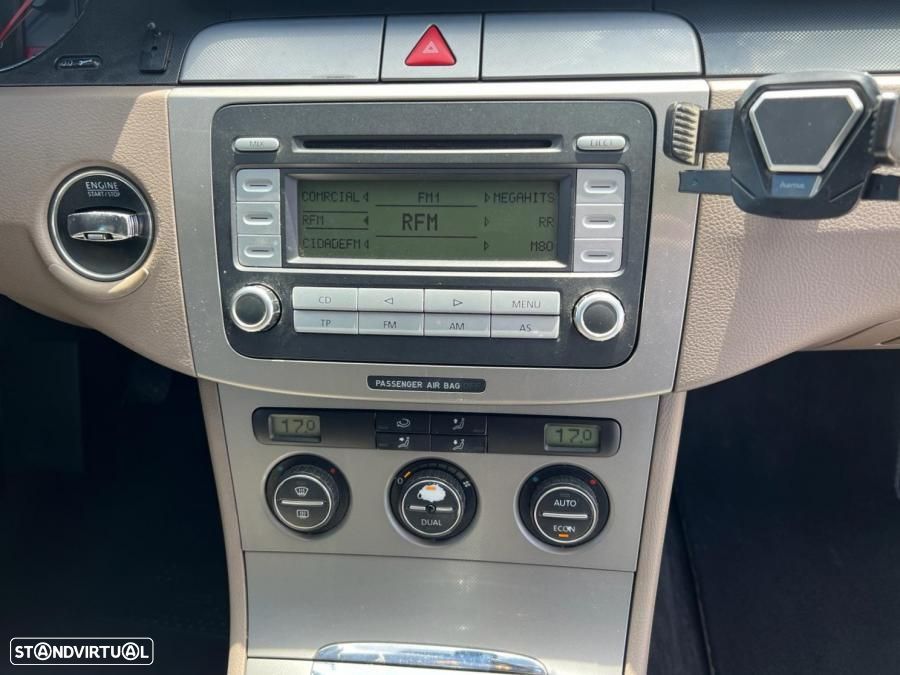 VW Passat Variant - 10