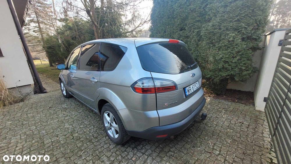Ford S-Max - 21