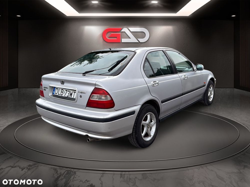Honda Civic - 4