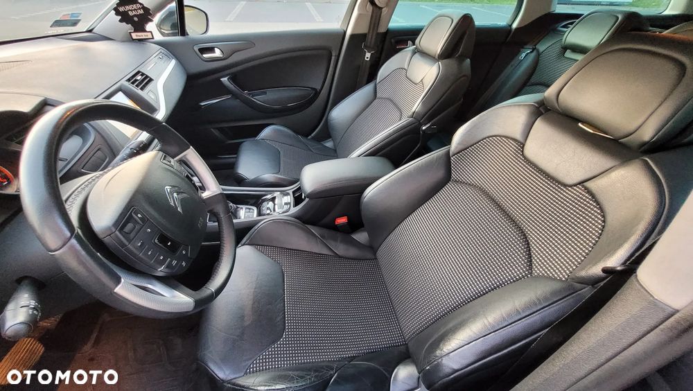Citroën C5 Tourer HDi 165 FAP Exclusive - 20