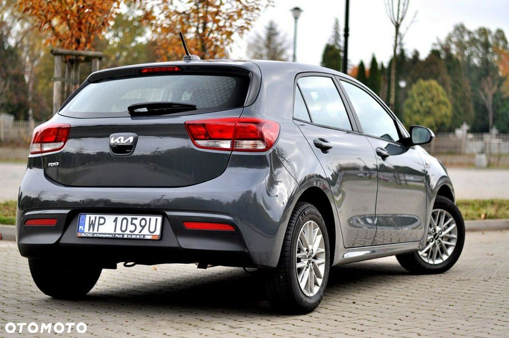 Kia Rio - 34