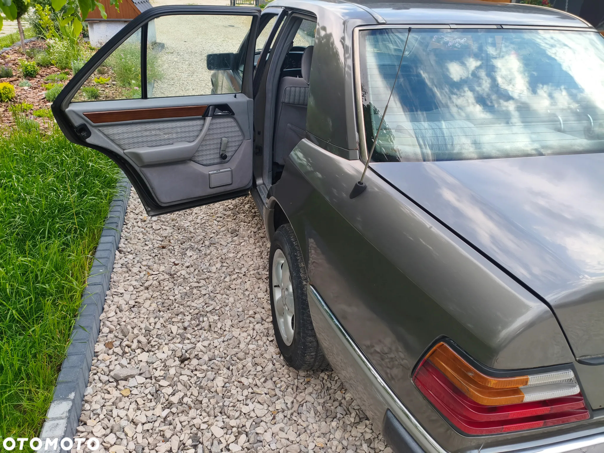 Mercedes-Benz W124 (1984-1993) - 4